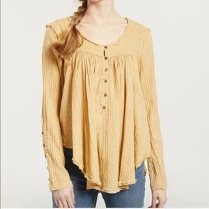 We The Free Sand Dune Henley Long Sleeves Top Size Medium